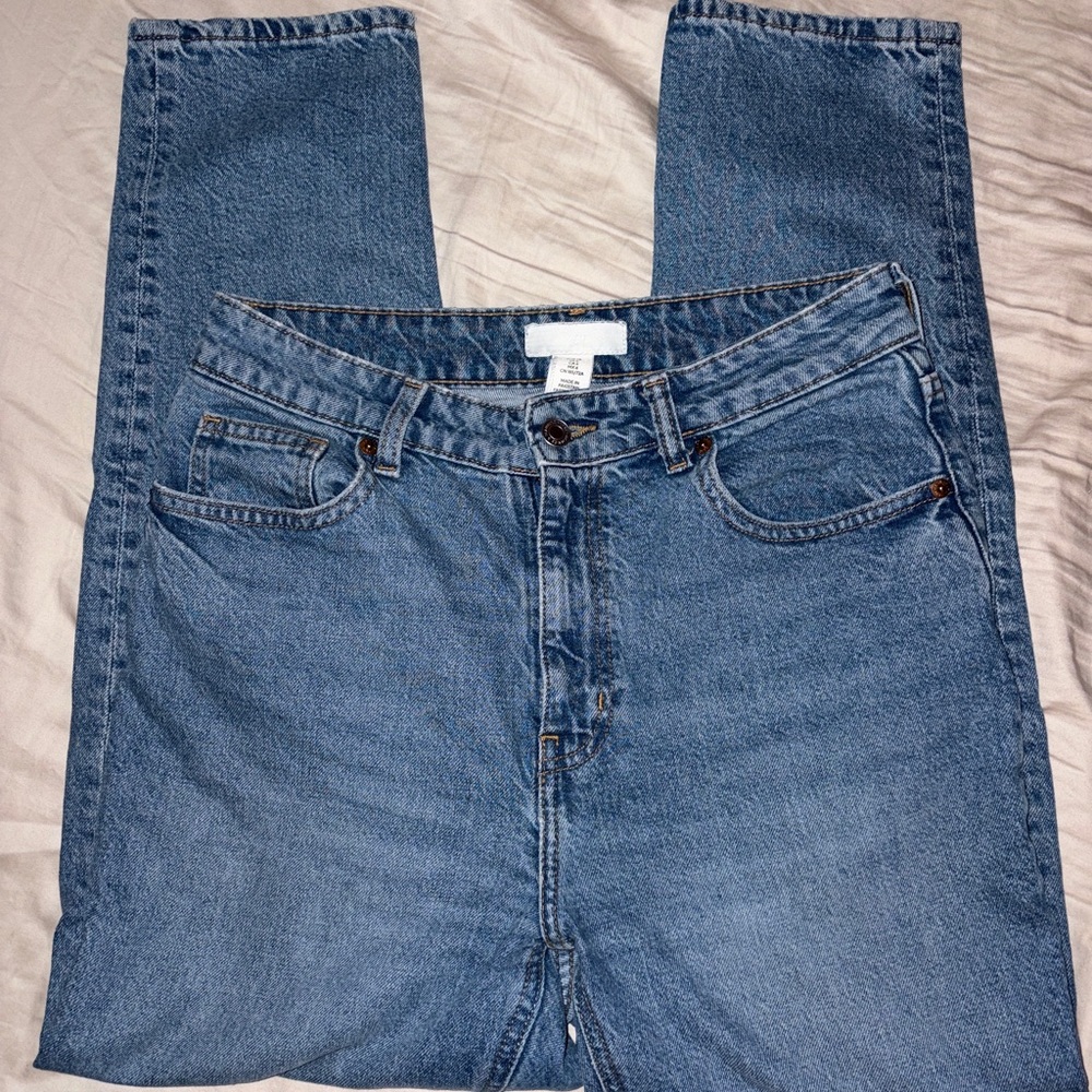 H&M Relaxed Fit Blue Jeans